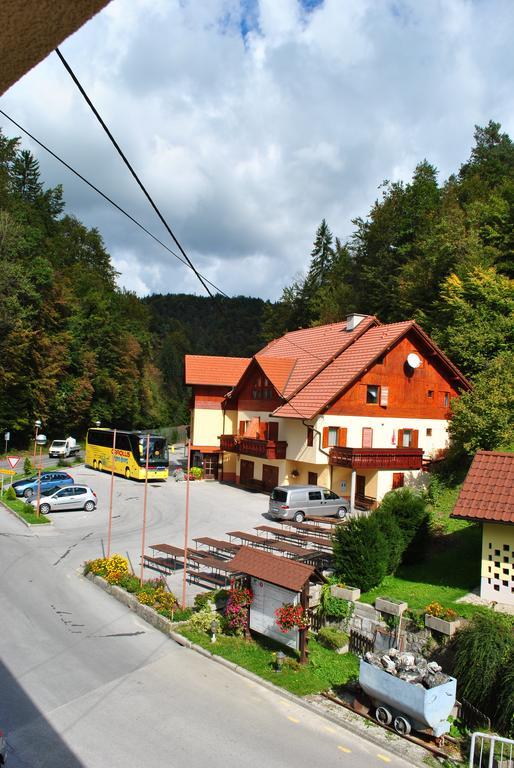 Pri Vidrgarju Hotel Vace Kültér fotó