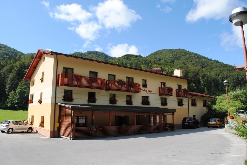 Pri Vidrgarju Hotel Vace Kültér fotó